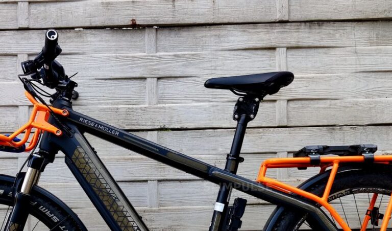Élastomère est parfois suffisant lorsque le vélo est déjà suspendu Élastomère est parfois suffisant lorsque le vélo est déjà suspendu